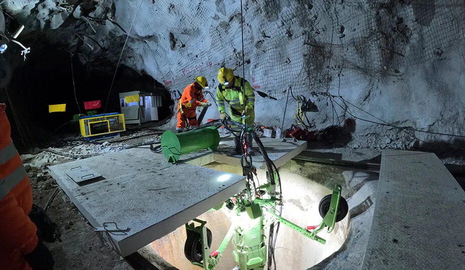 Equipo de inspección remota para contrapozos y tiros mineros