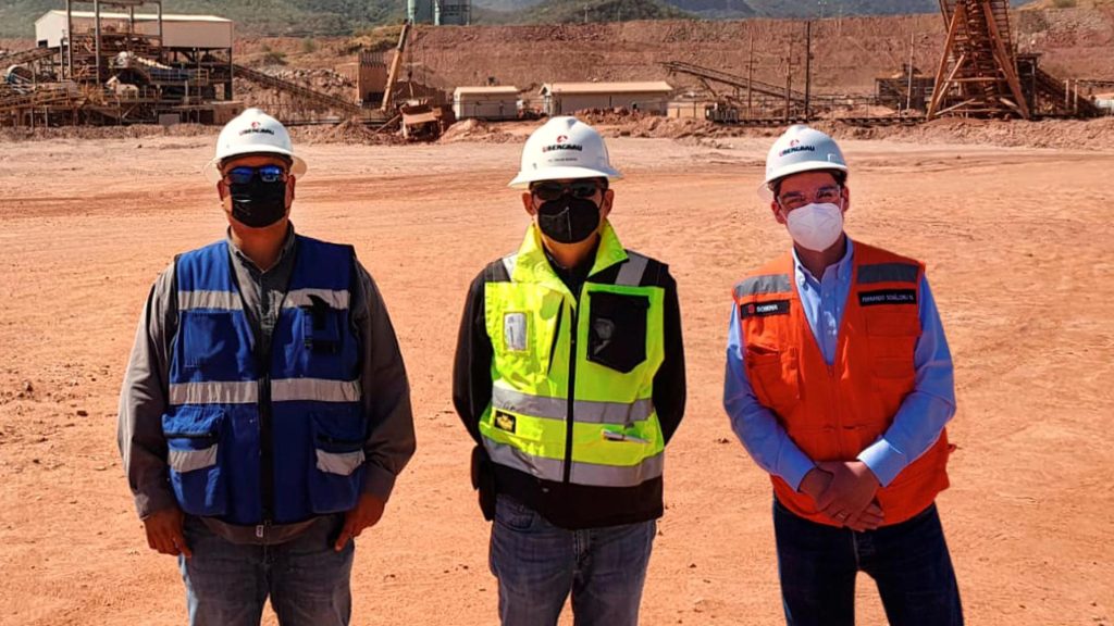 ÜBergbau y Sorena visitan Mina Piedras Verdes